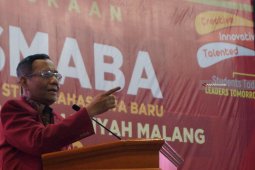 Mahfud Ajak Mahasiswa Untuk Jadi Cendekiawan