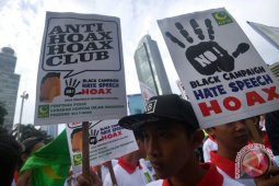 Hoaks terkait politik masih marak