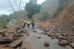 Jalur Trenggalek-Ponorogo Tutup Total Malam Hari