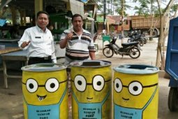 Tempat sampah "cantik" tumbuhkan sadar kebersihan