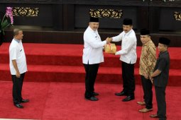 Fachrori lantik bupati-wakil bupati Merangin