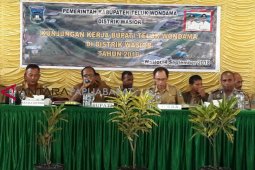 Bupati Wondama : hati-hati kelola dana desa