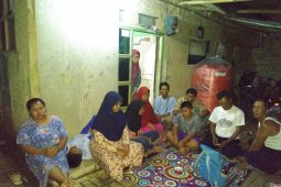 Duka keluarga Tanti korban bus masuk jurang