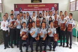 19 petugas rumah tahanan terima tanda kehormatan