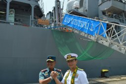 Tiga Kapal Perang Jepang Berlabuh Di Tanjung Priok