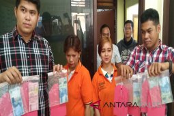 Transaksi "terlarang" berujung pencurian