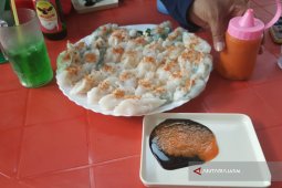 Lezatnya Kue Choi Pan di Rumah Kuno Singkawang