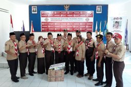 Pramuka Lampung Menyerahkan "Bumbung Kemanusiaan" Untuk Lombok