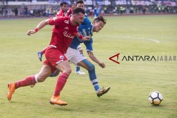 Persib kalahkan Persija