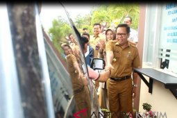 Samsat Penajam buka layanan "drive thru"