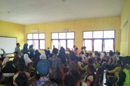 Taliabu alokasikan Rp17 Miliar untuk guru kontrak