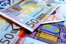 Dolar AS melemah di tengah poundsterling-euro menguat
