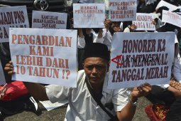 Unjuk rasa guru honorer K2