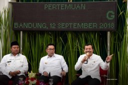 Ridwan Kamil-Uu Ruzhanul ingin sekda se-Jabar responsif