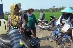 BPBD Ngawi Siagakan Truk Tangki Distribusikan Bantuan Air