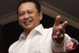 Ketua DPR ajak kedua kubu hentikan kegaduhan politik