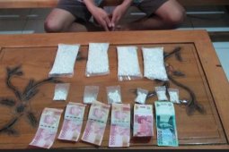 Polisi Ponorogo Sita Ribuan Pil "Double L"