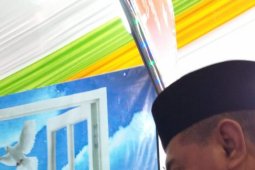 Gubsu kunjungi stan perpustakaan Labuhanbatu