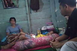 PWI Mukomuko santuni penderita kanker tulang belakang