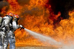 Gedung Kementerian Hukum dan HAM terbakar