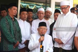 Ma'ruf Amin Minta Do'a Restu Kiai dan Santri di Jember (Video)