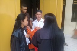 Hakim vonis seorang mucikari tujuh bulan penjara
