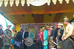 Bupati Sanggau buka Festival Budaya Melayu Paradje' Pasaka Negeri