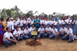 SMKN 1 Petang-Badung terima "Smarts-Be"