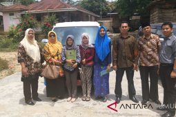 Belasan anak di Panyabungan Timur diurus paman dan nenek