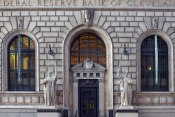 The Fed Naikkan suku Bunga