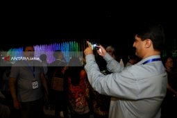 Delegasi UCLG Dihibur Air Mancur Menari Jembatan Suroboyo