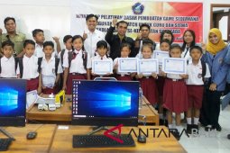 Undiksha ajari guru-siswa SD ciptakan "game"