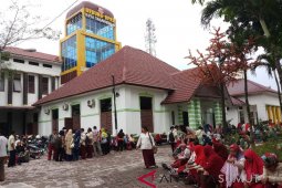 Ratusan guru Tanjungbalai mogok mengajar