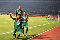 Gomes Puji Kelincahan Pemain Persebaya