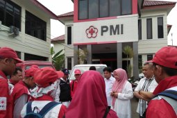 Puluhan relawan diterjunkan ke lokasi pesawat jatuh