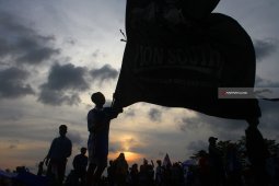 Aremania Jalani Sanksi PSSI