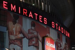 Arsenal tenggelamkan Fulham