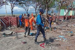 Relawan Asal Paser Masih Melakukan Penyisiran di Pantai Talise