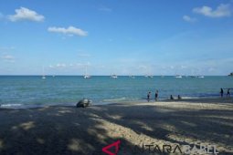 Belasan kapal yacht tiba di Pantai Tanjung Pesona Bangka