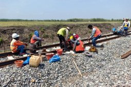 KAI Madiun Lakukan Pengecekan Perlintasan Hadapi Natal