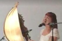 Lagu "Tanah Airku" Harukan Penonton di London
