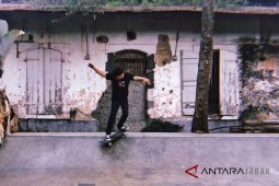 Menyalurkan hobi melalui skateboarding