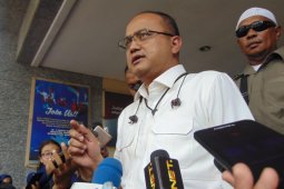 Kapolda Kalsel serahkan bantuan ke Tabalong