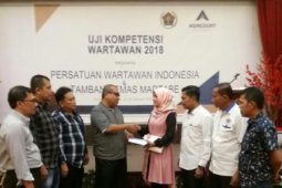PWI Sumut santuni ahli waris Ampera Simamora