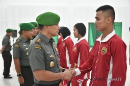 Pangdam berangkatkan kontingen lomba lari internasional