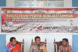 Pelajar diharapkan jadi pelopor keselamatan berkendara di Raja Ampat