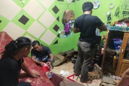 Tiga pria diamankan saat pesta Narkoba
