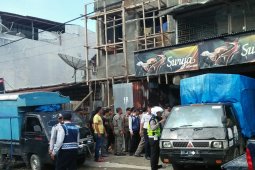 Dishub tertibkan angkutan umum parkir sembarang tempat