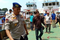 Dua kapal bermuatan 30 ton BBM ilegal ditangkap di Selat Laut Batulicin