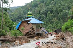 BPBD terus lakukan pembersihan material pasca banjir